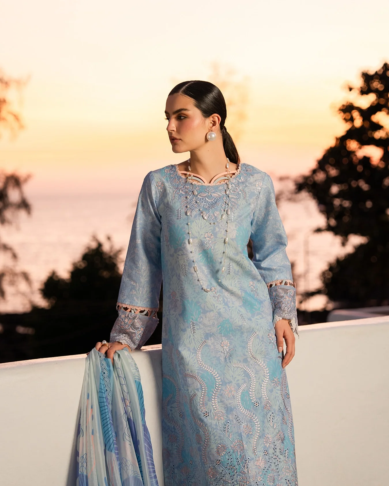 AABYAAN SHEZLIN CHIKANKARI AZ-09 - Image 4