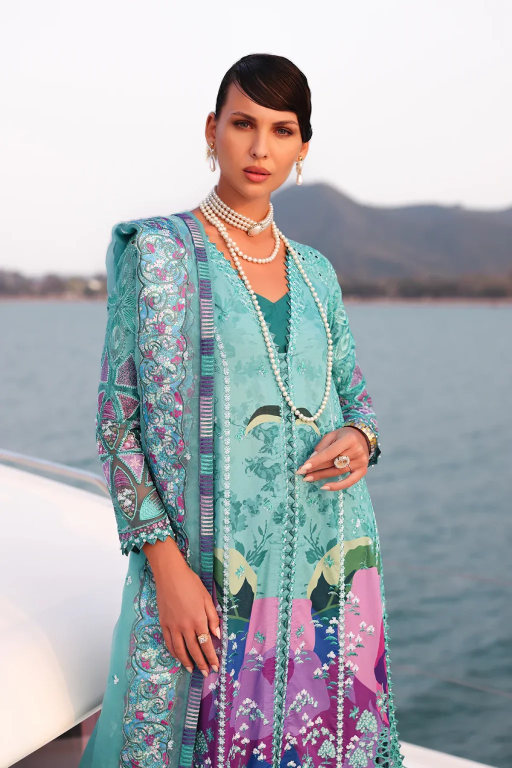 AFROZEH SOVANA - Image 3