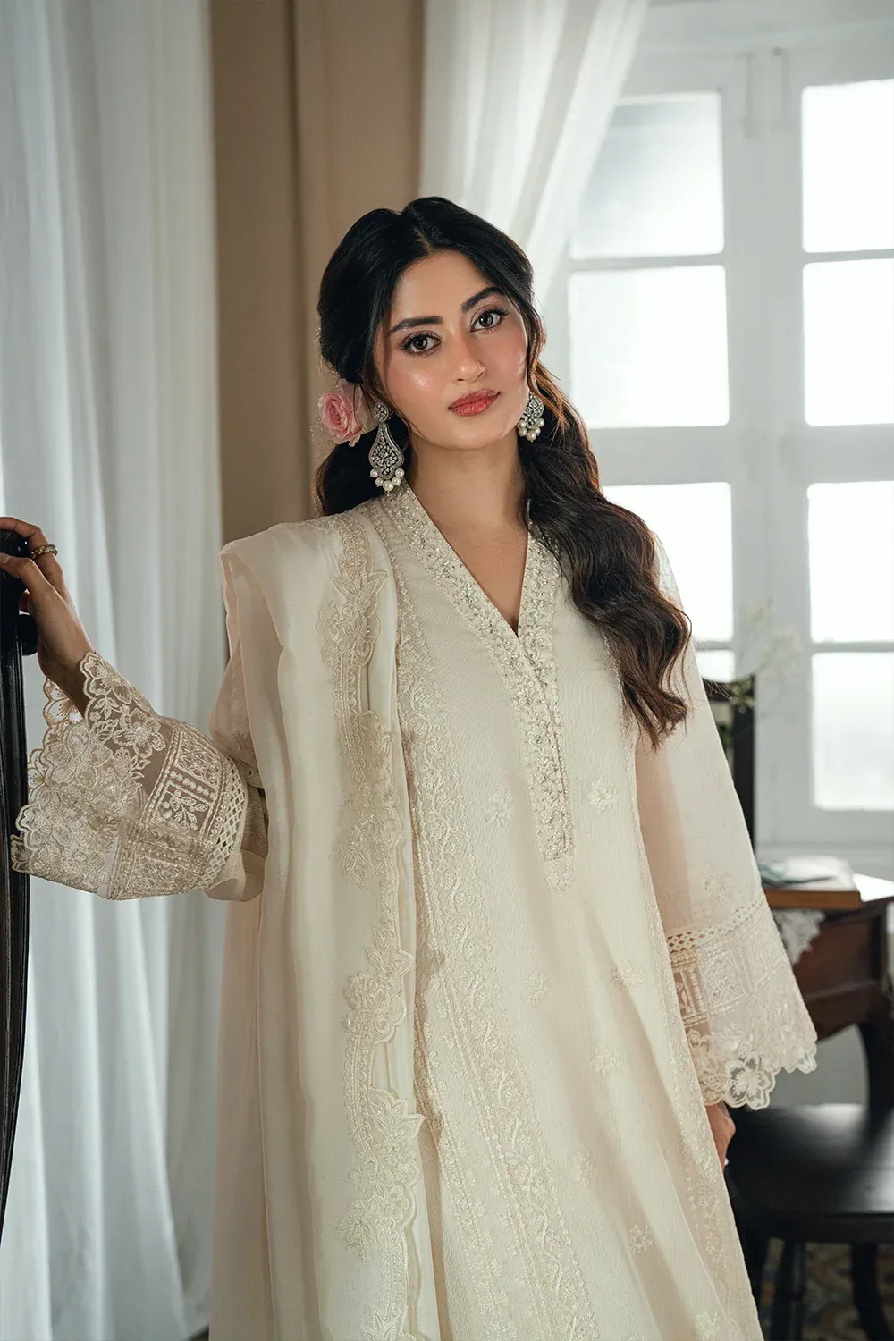 AZURE EID ENSEMBLES IVORY PETAL - Image 5