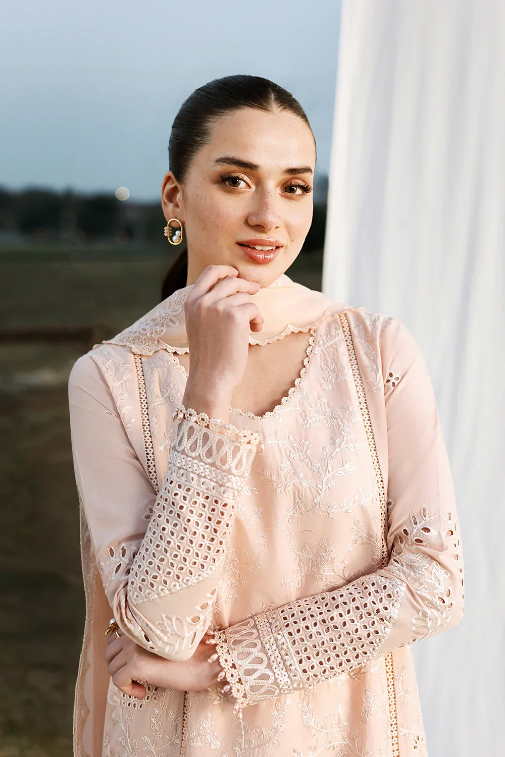 AZURE LUXURY LAWN EID PETALINE - Image 7