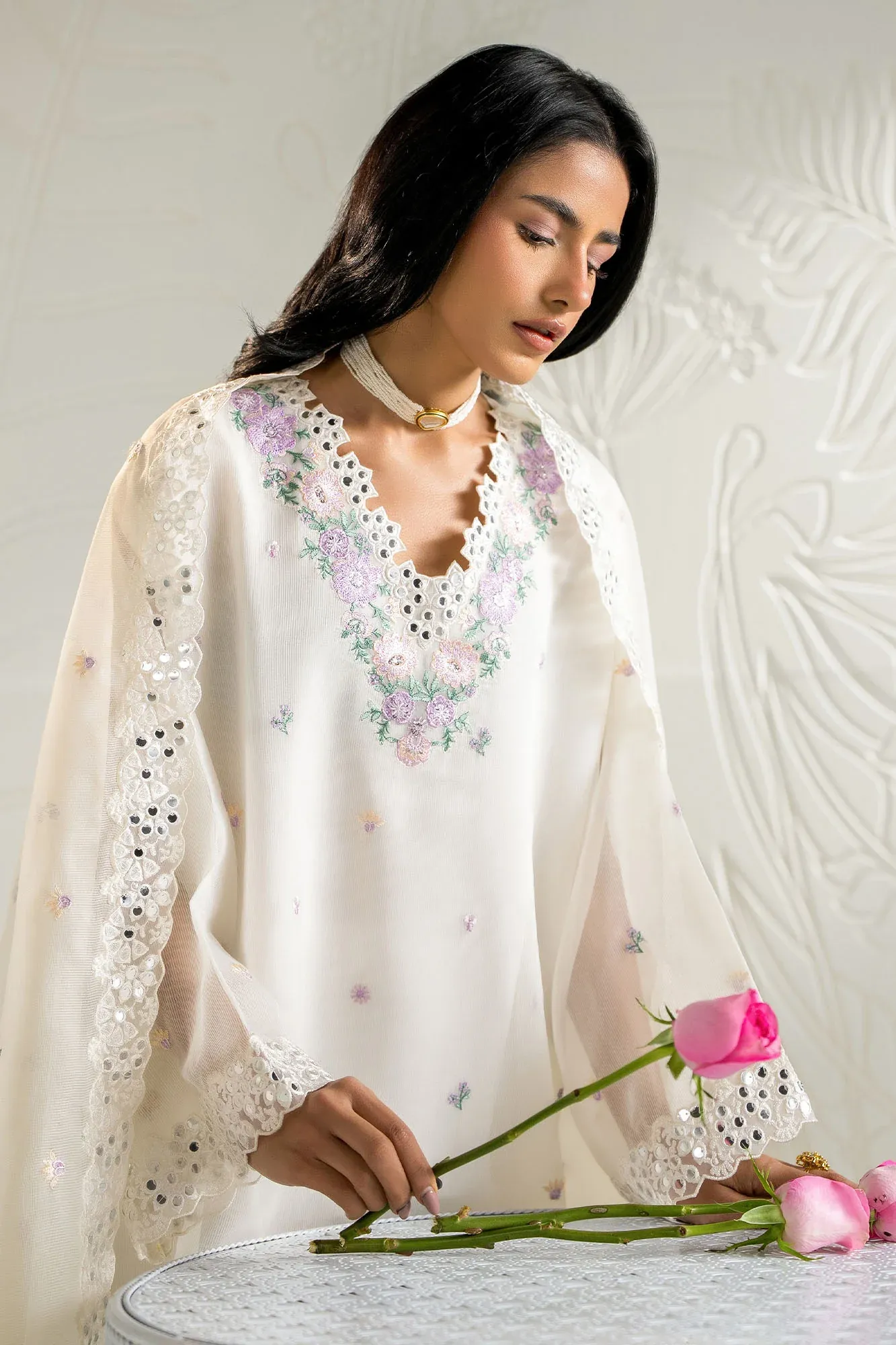 CROSS STITCH BLOOMING WHITE 2PC - Image 6
