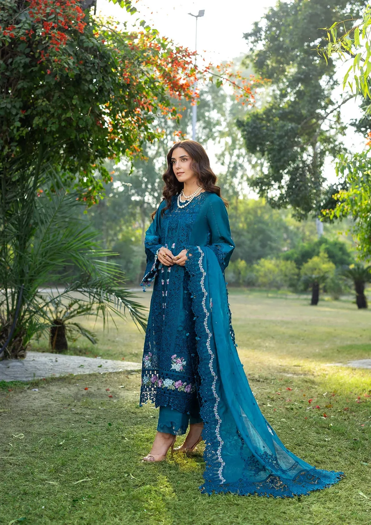 ELAF PREMIUM LUXURY LAWN ELY-06 - Image 4