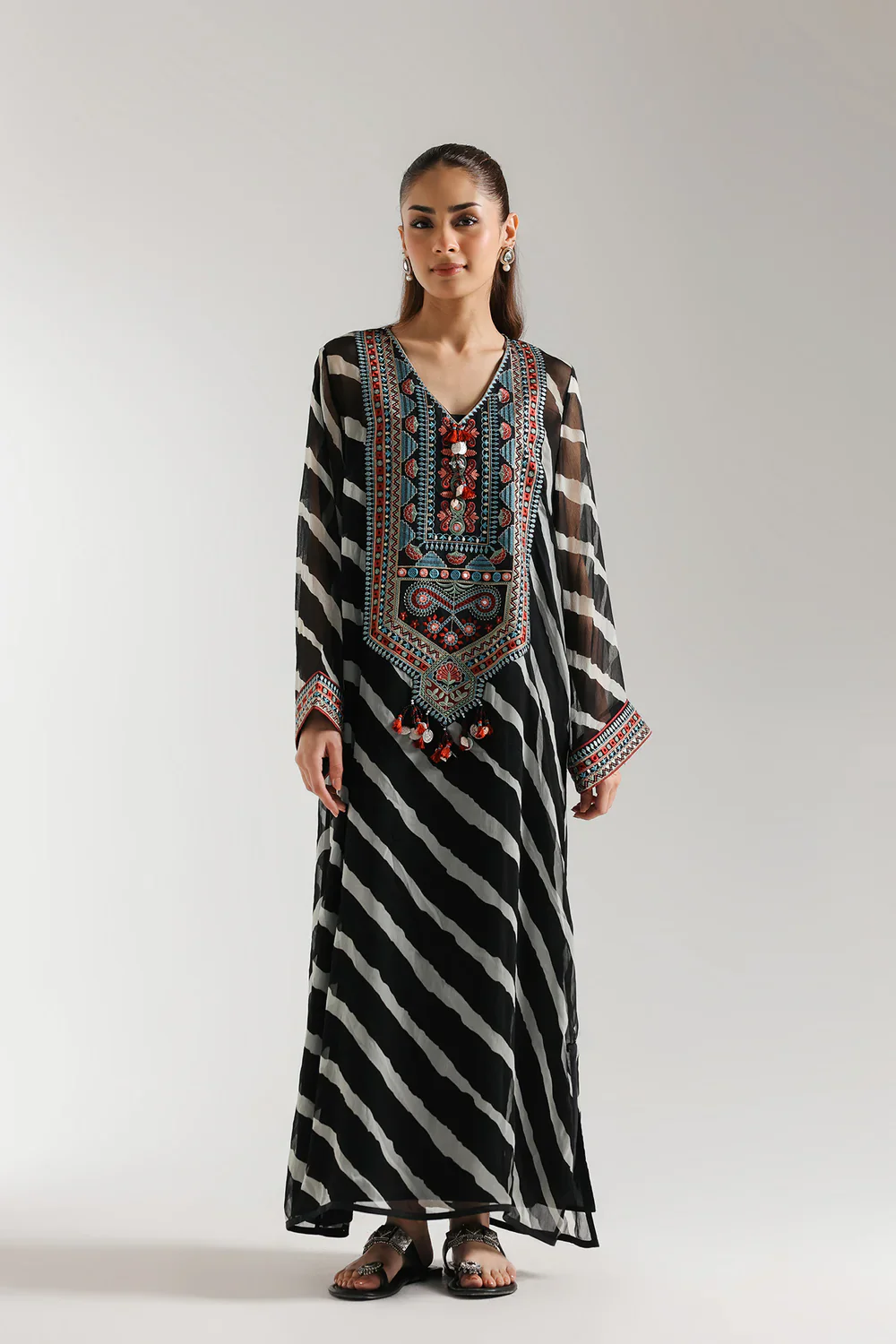 ETHNIC E3066-103-901 31PC