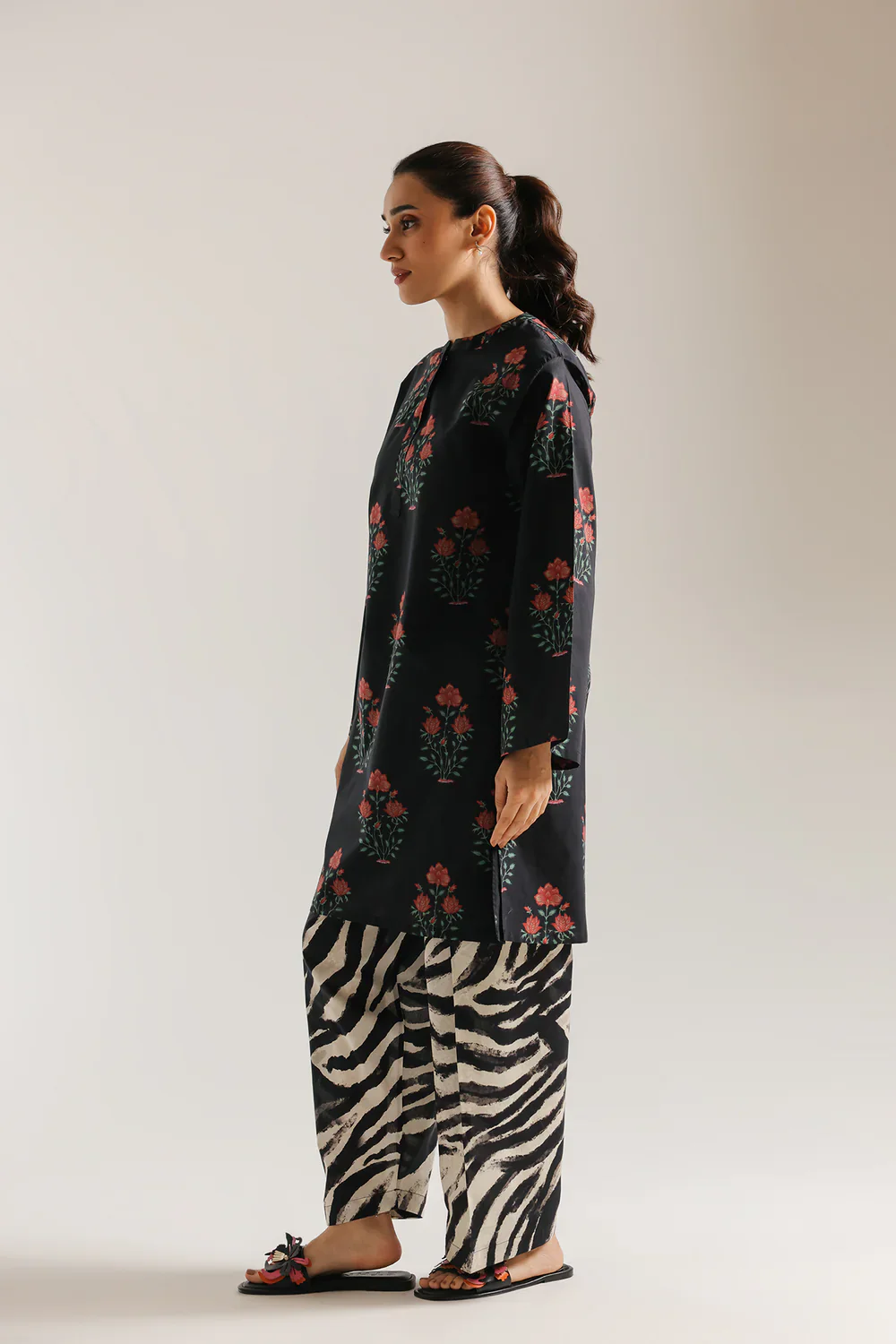 ETHNIC E8490-102-902 2PC - Image 2