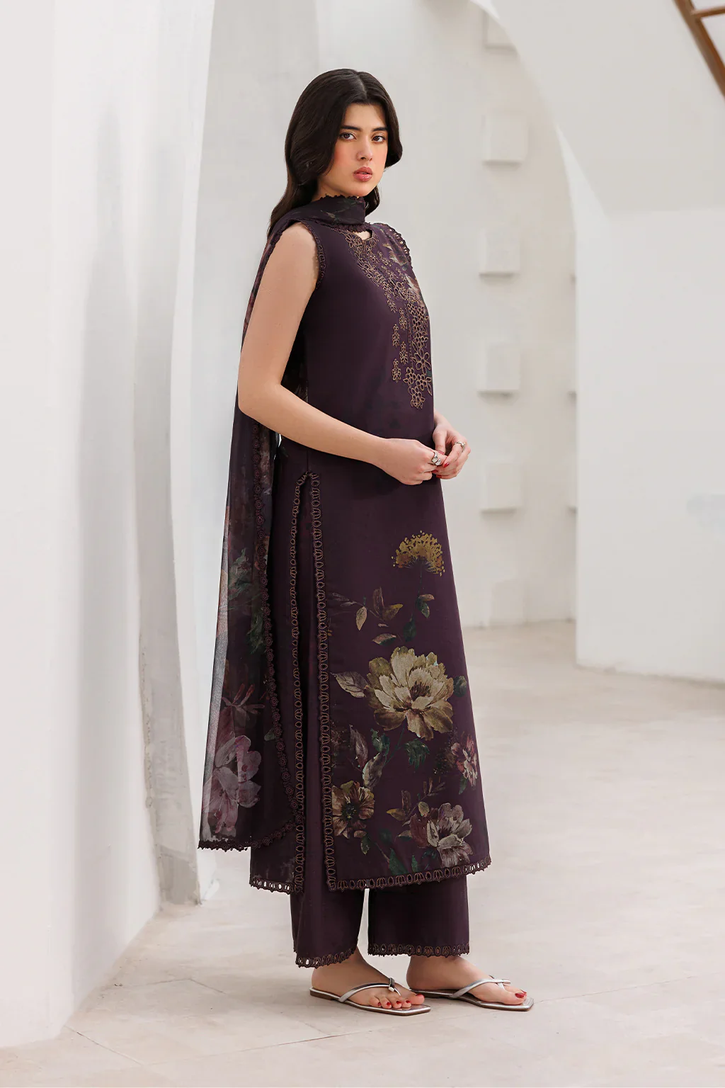 IZNIK QALINE UE-646 - Image 2