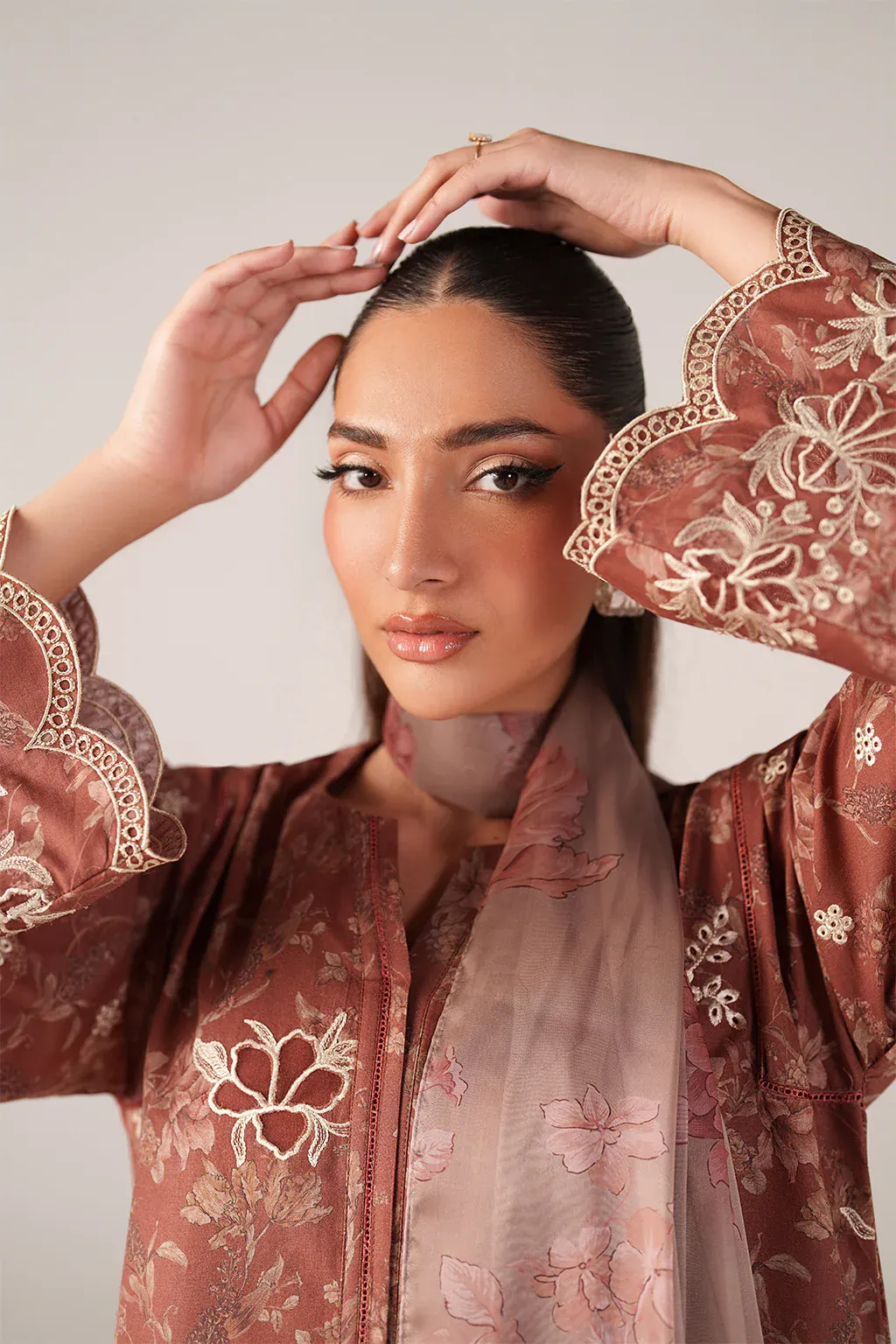 IZNIK SPRING SUMMER SS-02 - Image 4