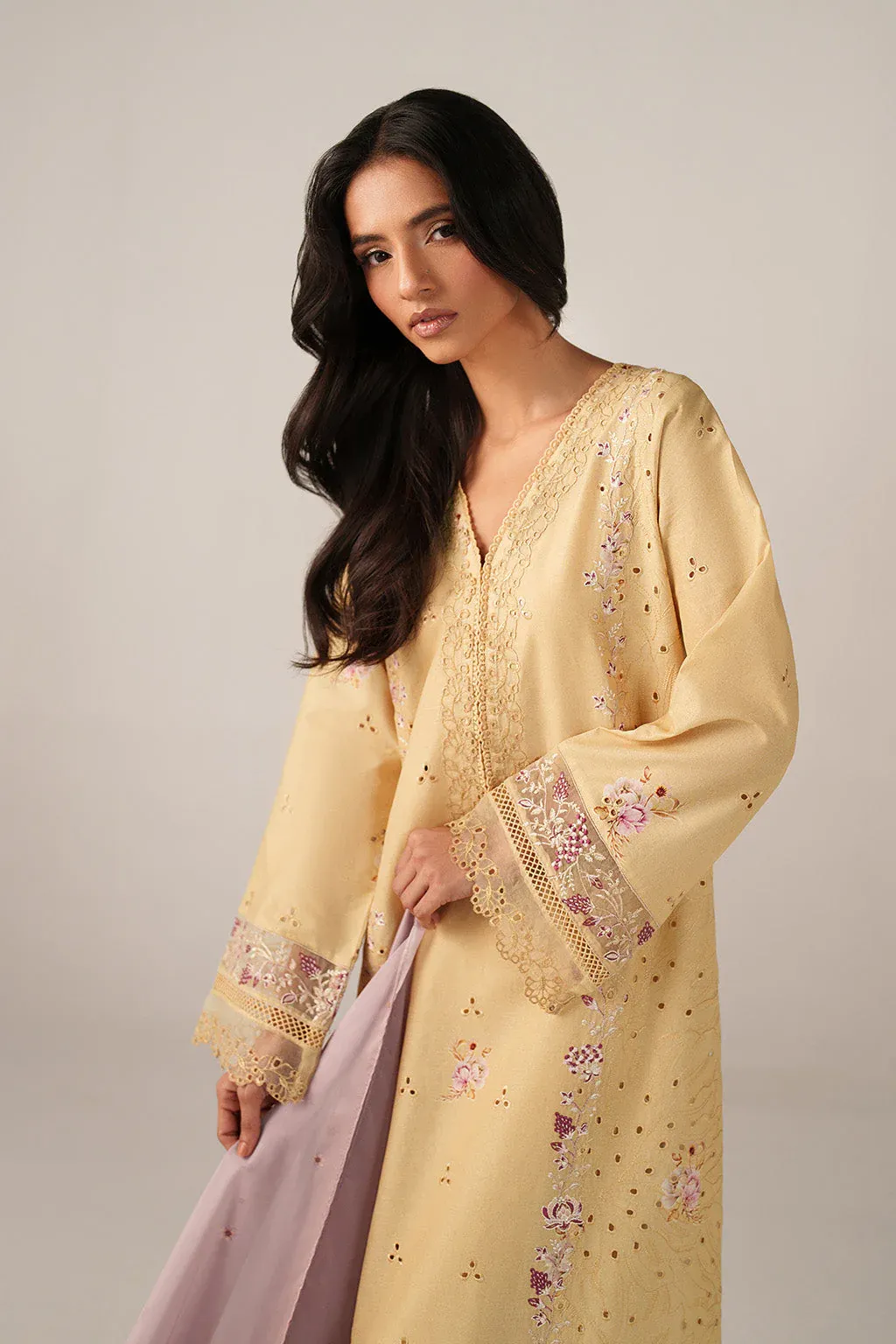 IZNIK SPRING SUMMER SS-11 - Image 2