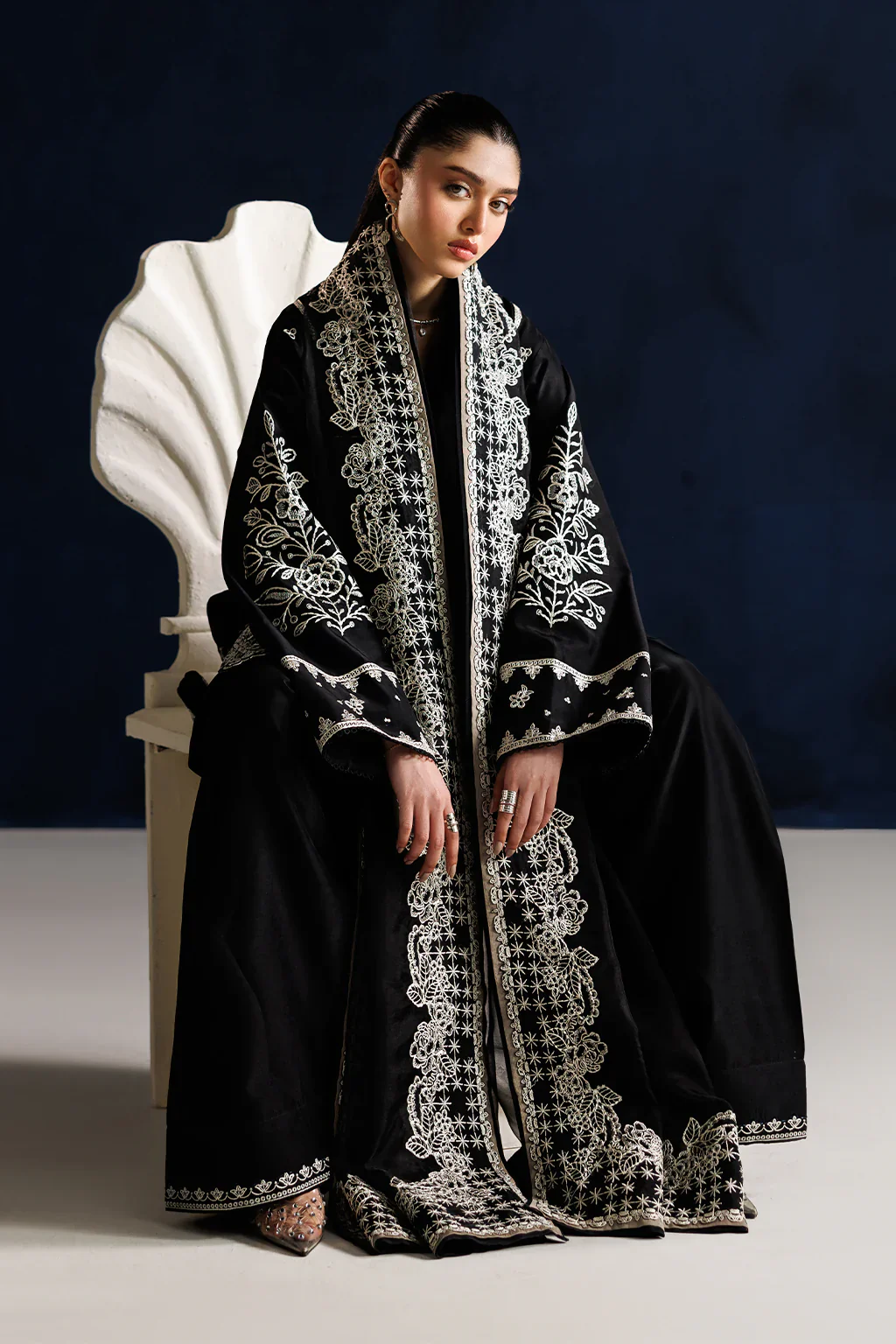 IZNIK UE-650 3PC - Image 5