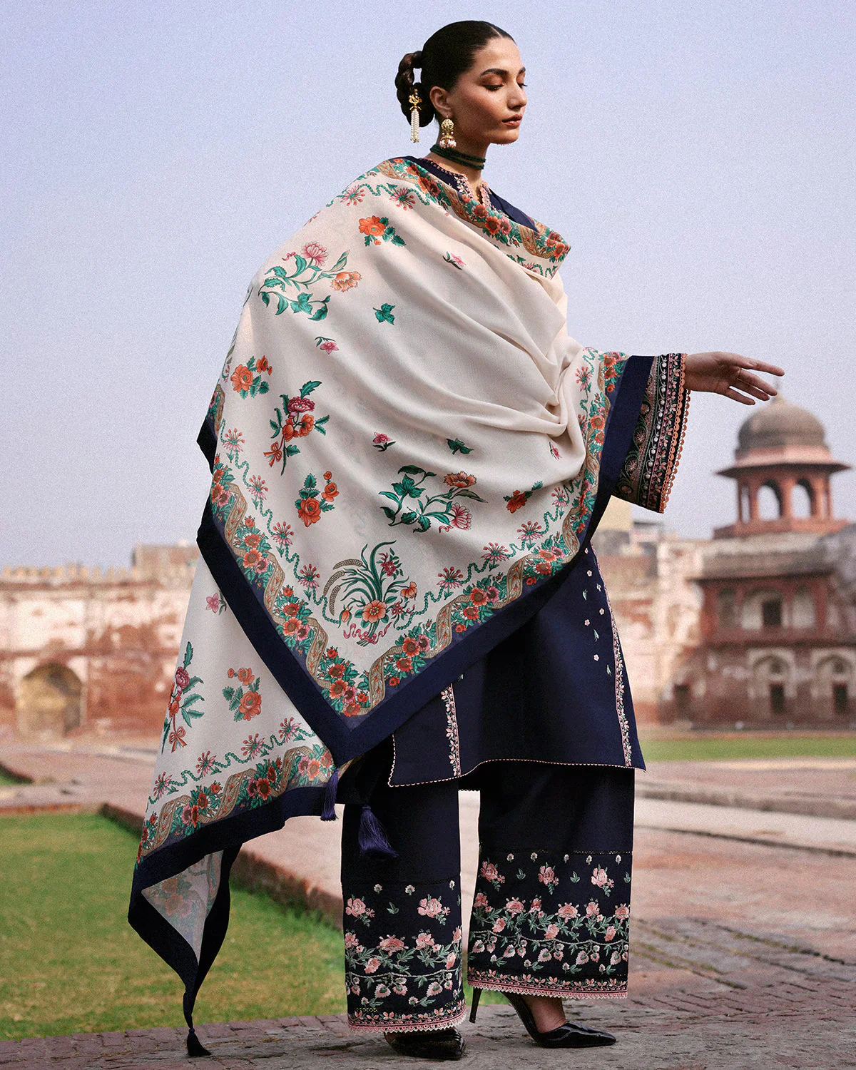 JUGNU KHADDAR NAVI - Image 4