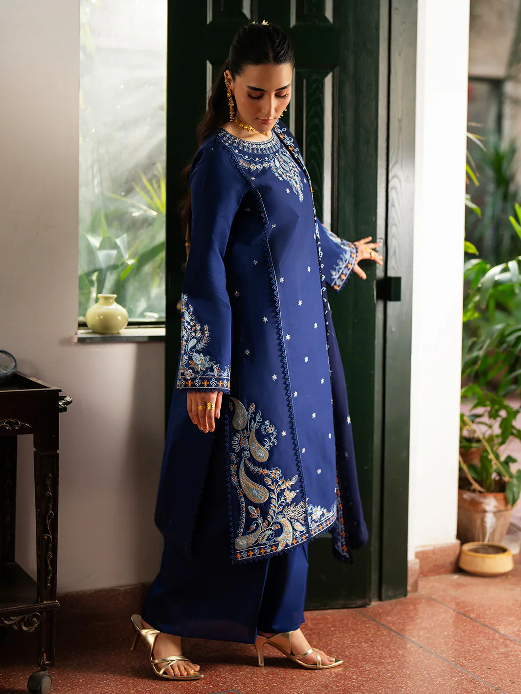 MAHNUR SATRANGI ST-10 - Image 8
