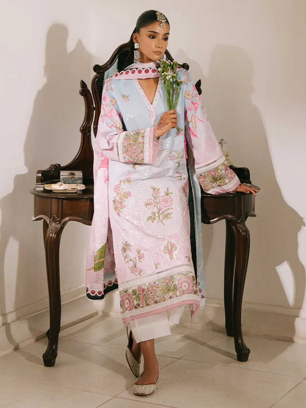 MAHNUR SHANAYA ABEER - Image 2