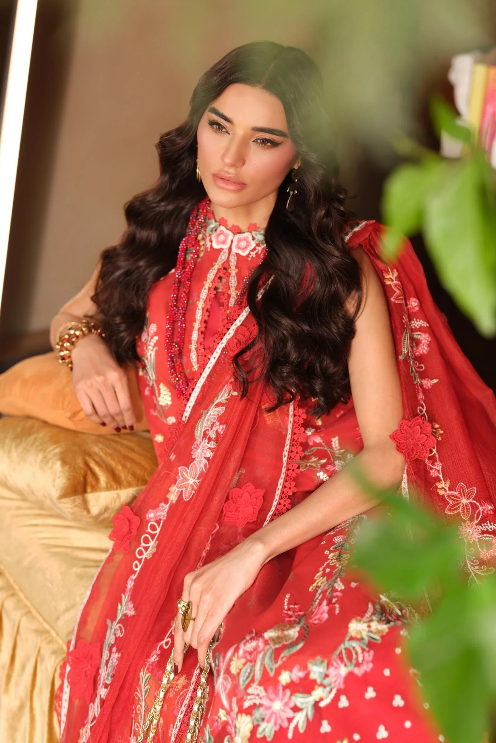 MARYAM HUSSAIN FLORAL TALE CRIMSON - Image 4