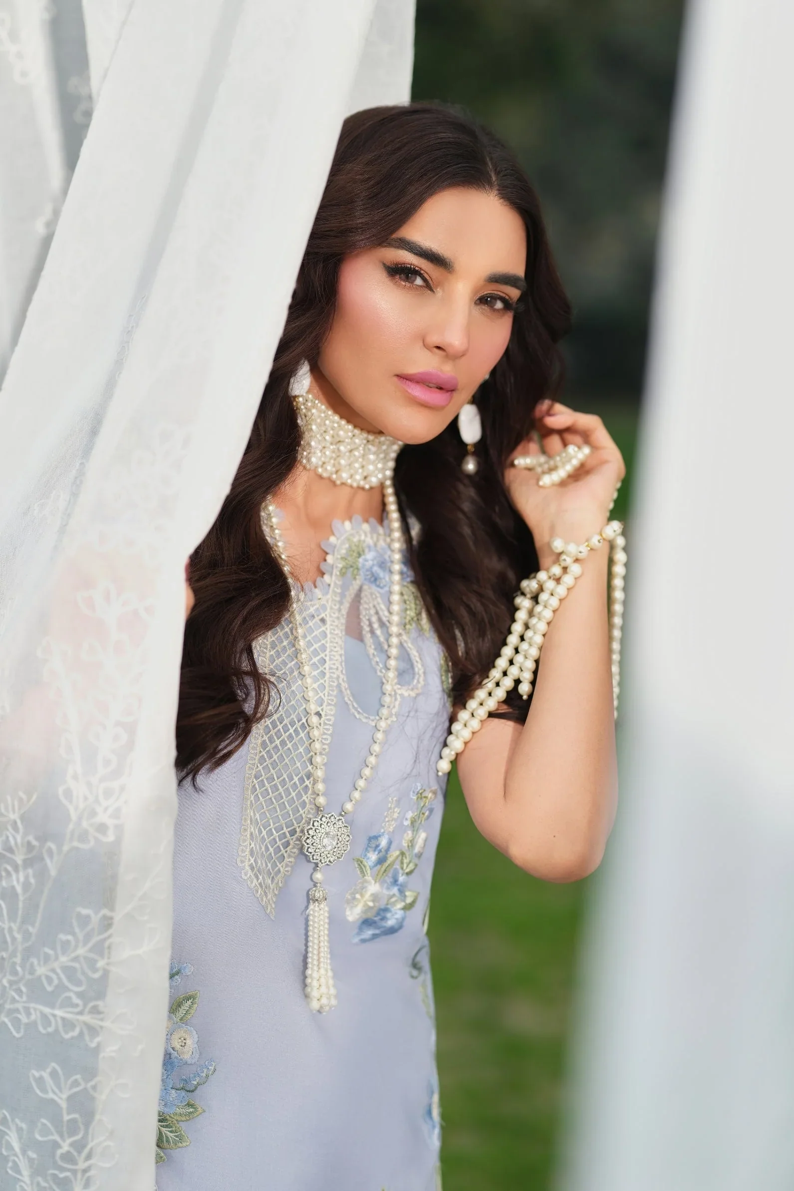 MARYAM HUSSAIN FLORAL TALE FROST - Image 4