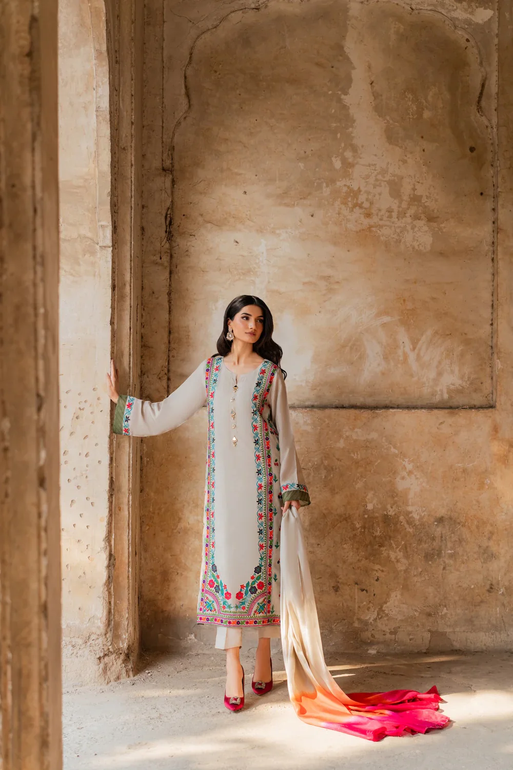 MIRANA NUREH 3PC - Image 10
