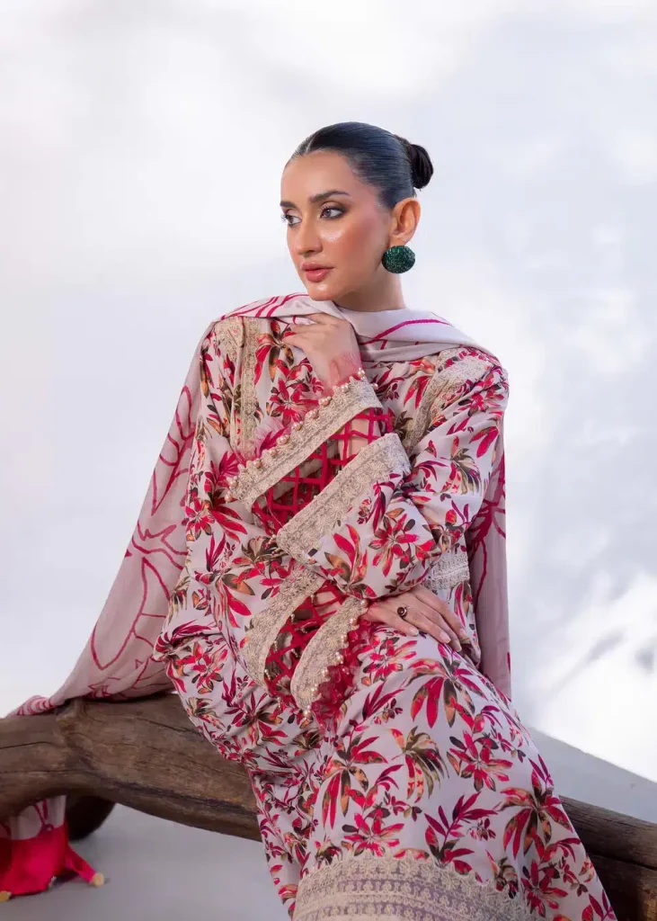 MYEESHA LAMHAY GULAB - Image 5