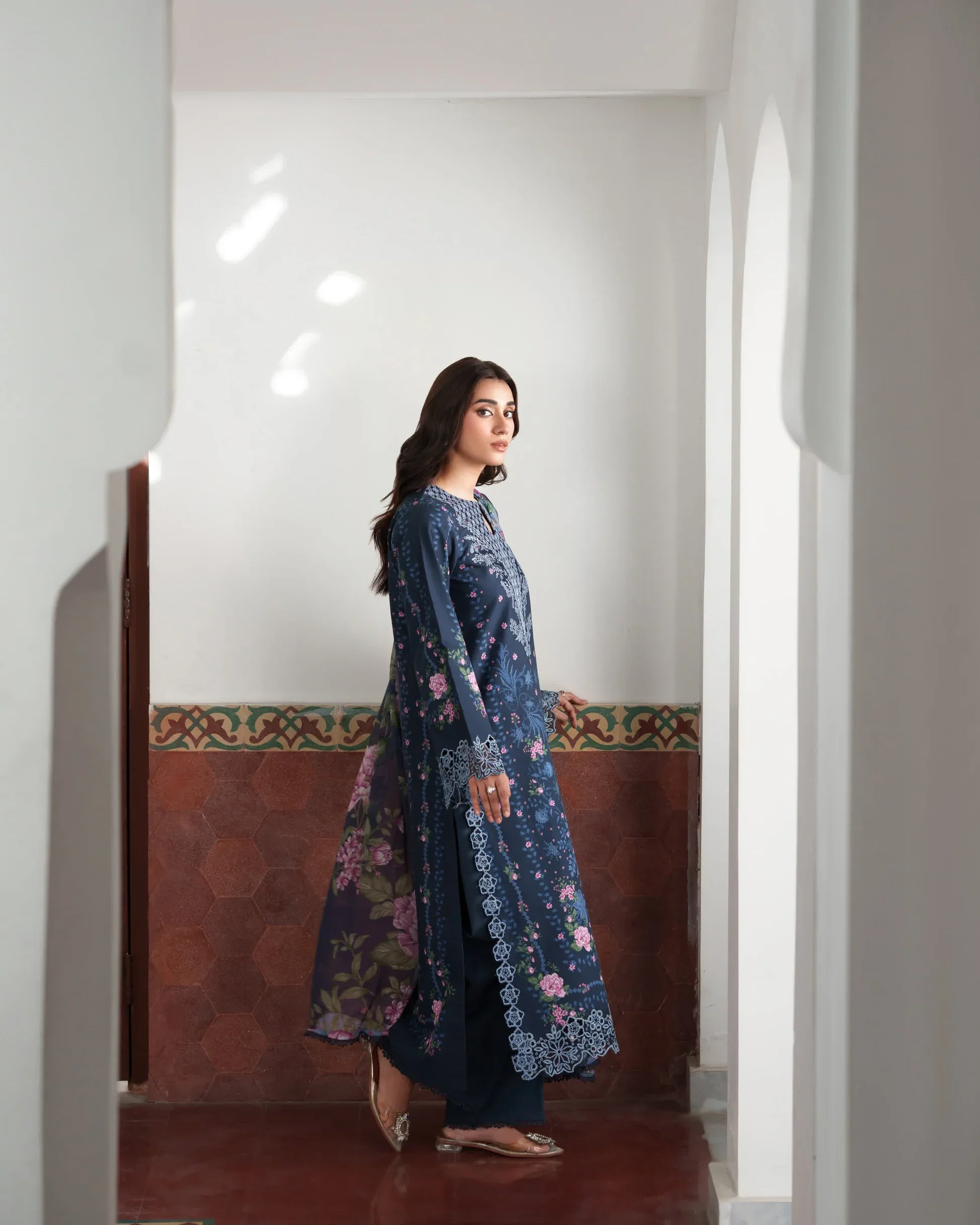 NEESHAY SUMMER LINES NOIRELLE - Image 2