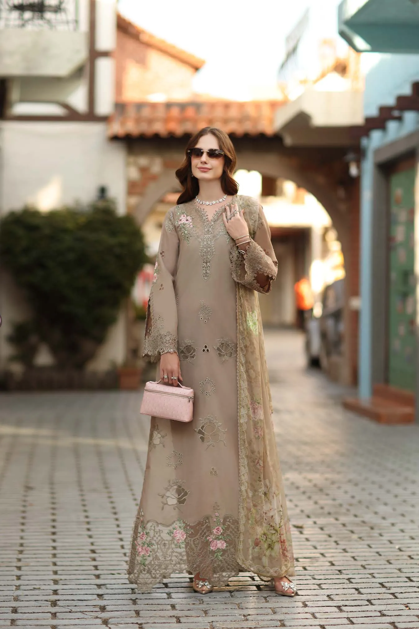 NOOR BY SAADIA ASAD D3-B