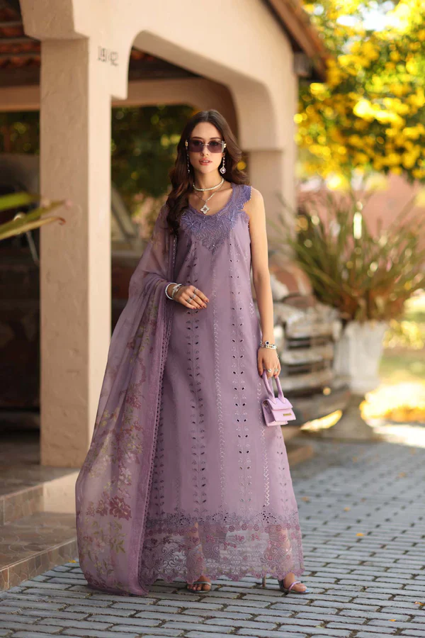 NOOR BY SAADIA ASAD D4-A