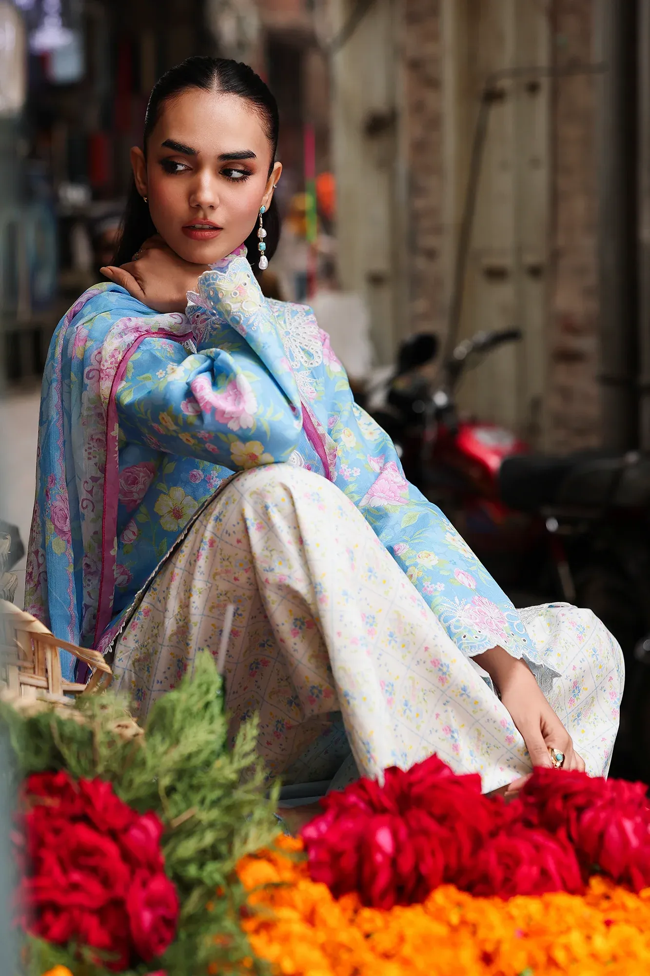 RAJBARI NISSA FLORAL SYMPHONY D-02 - Image 5