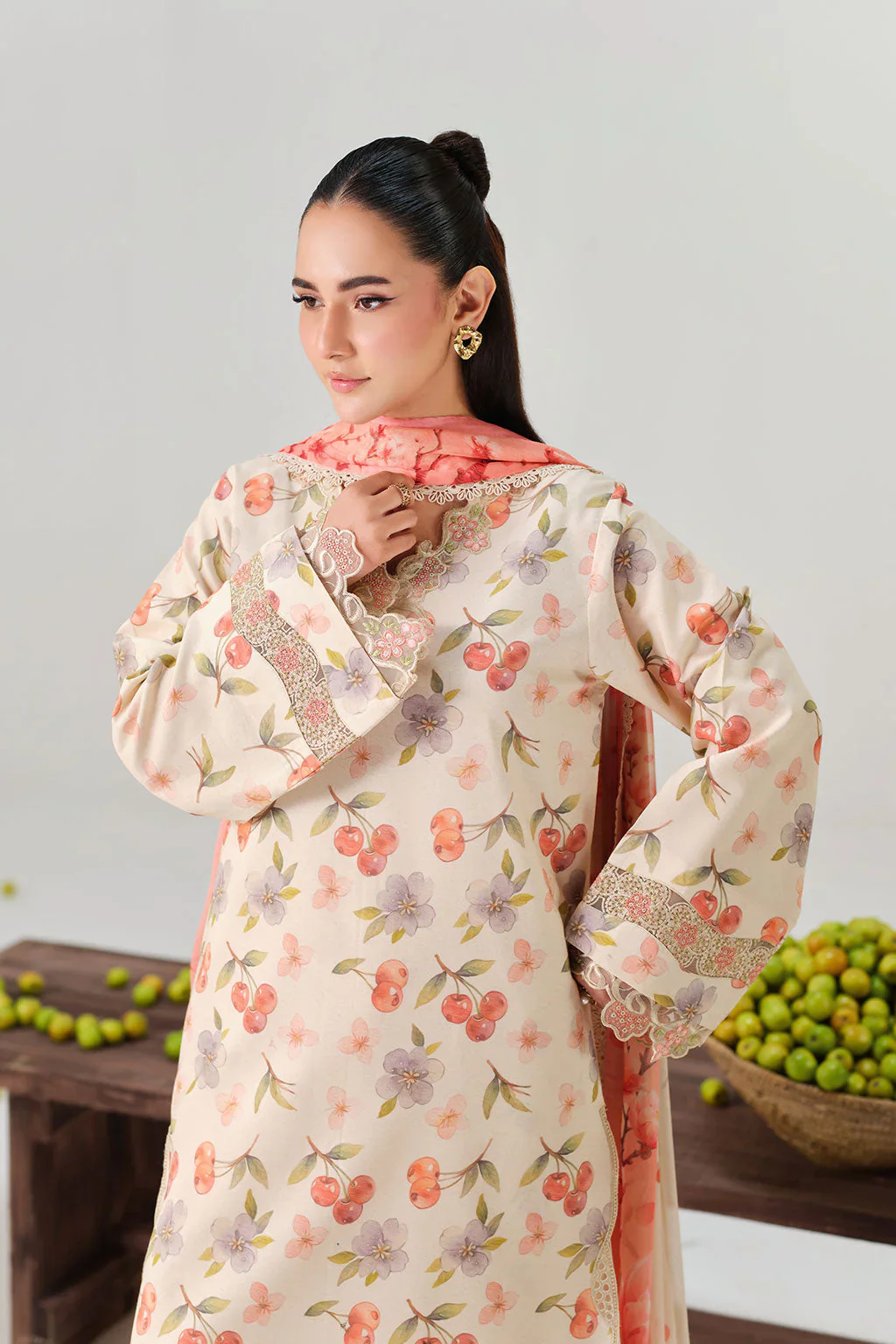 RAMSHA RANGREZ LUXURY LAWN N-805 - Image 3