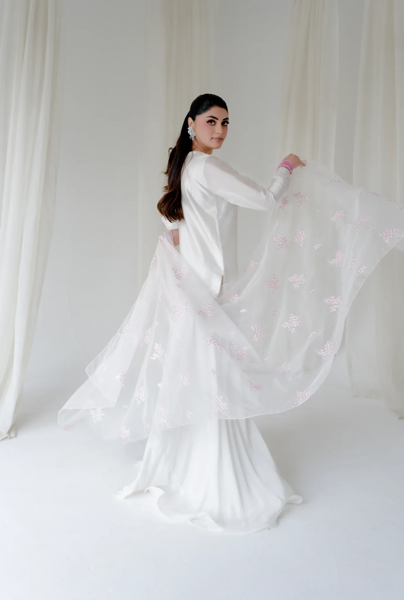 RU STUDIO EIRA 3PC - Image 2