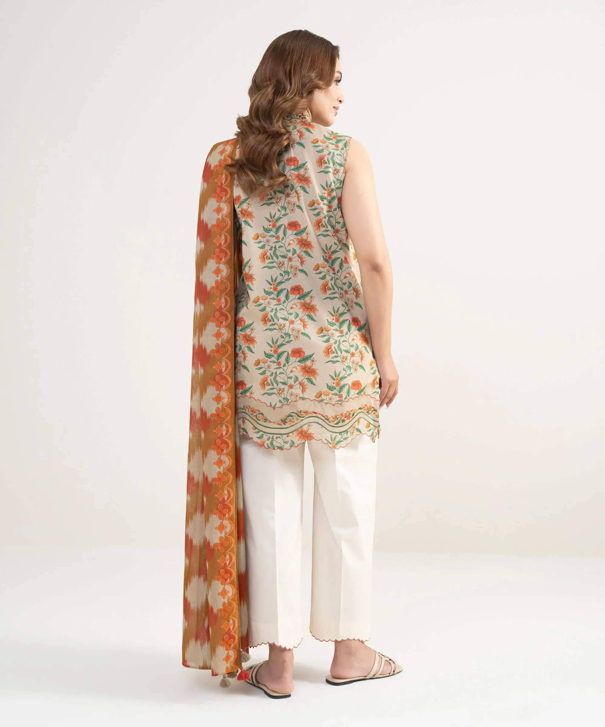 SAPPHIRE PRINTED LAWN U2DE-DYS26V3-48 2PC - Image 3