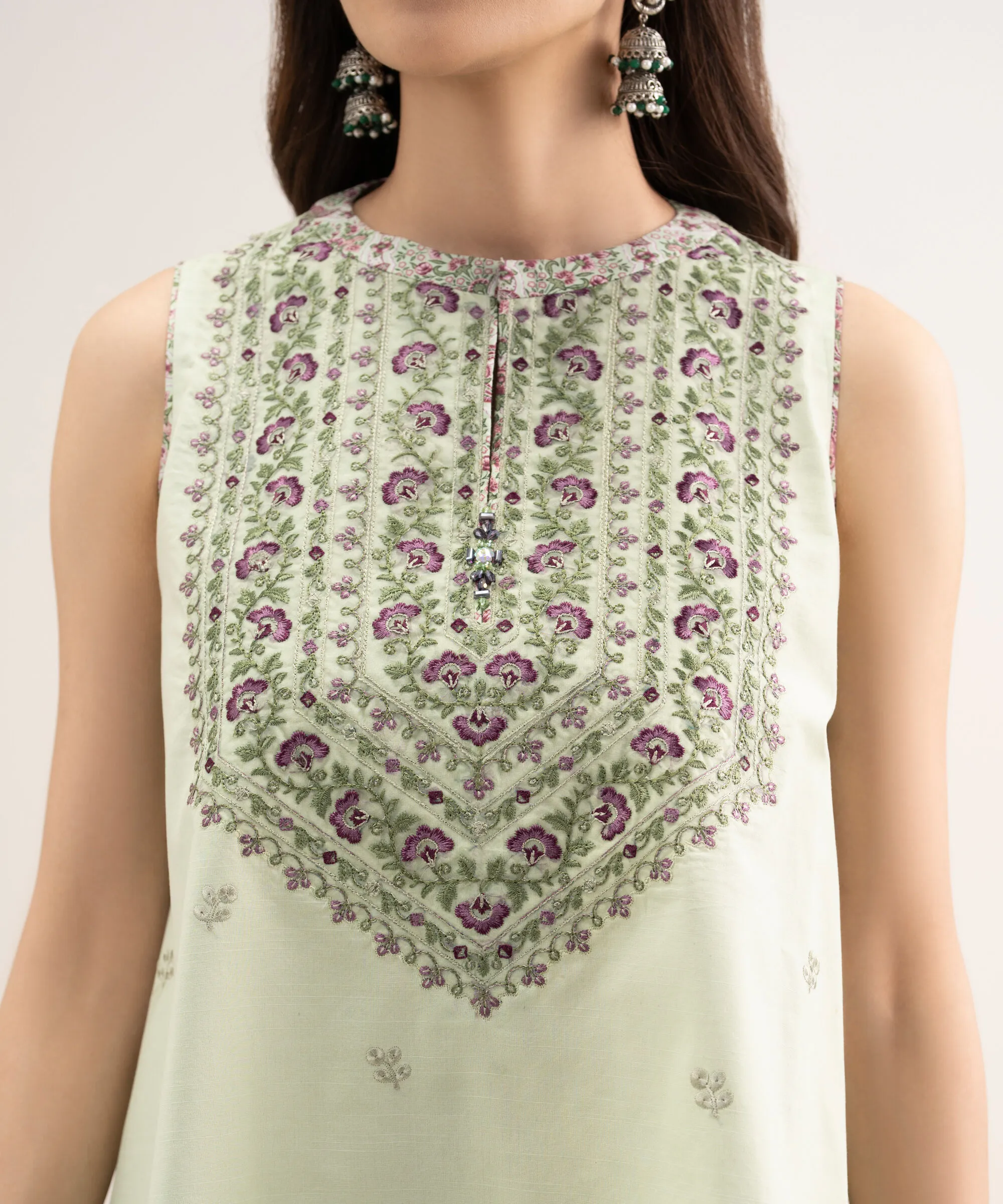SAPPHIRE PRINTED LAWN U3PE-SGS26V4-4 3PC - Image 3