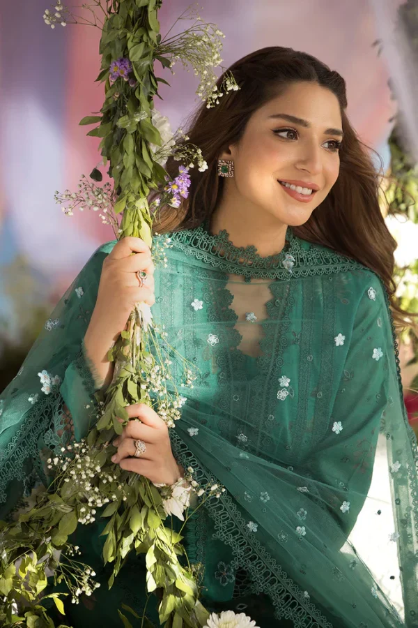 SOBIA NAZIR LUXURY LAWN D-015B - Image 4