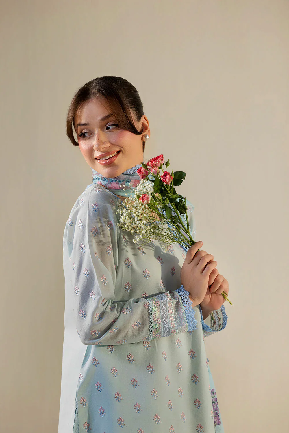 SOBIA NAZIR VITAL UNSTITCHED LAWN VT26-10B - Image 11