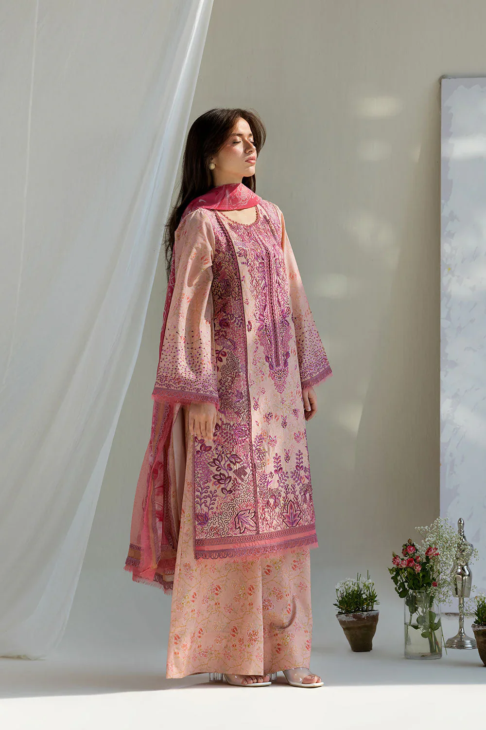 SOBIA NAZIR VITAL UNSTITCHED LAWN VT26-5B - Image 7