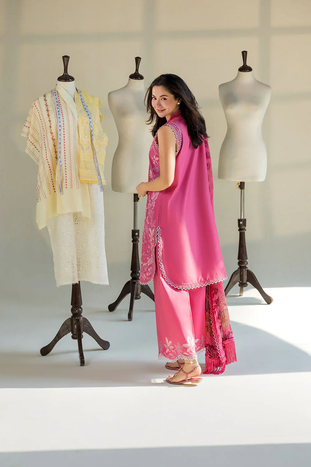 SOBIA NAZIR VITAL UNSTITCHED LAWN VT26-8A - Image 8