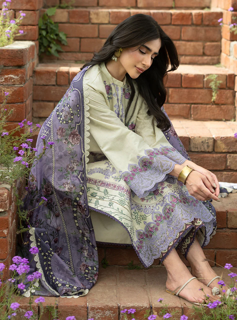 ZAINAB CHOTTANI LUXE LAWN D-04 - Image 9
