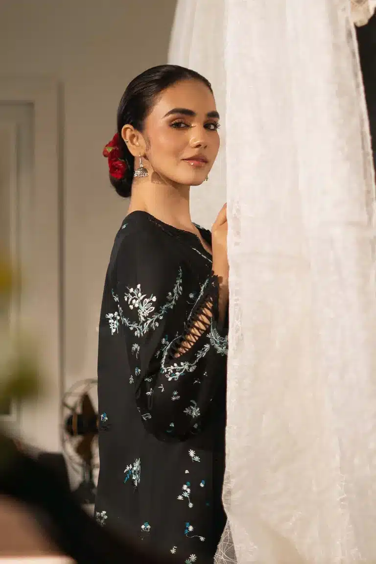 ZARPOSH SAJNI MAHZADI - Image 3